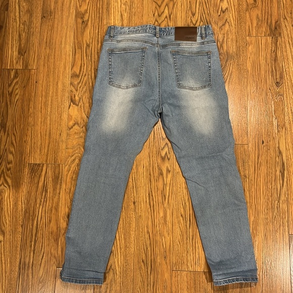 Peter Manning Skinny Fit Light Wash Jeans 32 x 26 - Picture 3 of 5